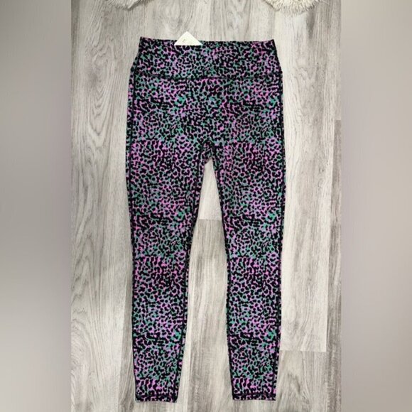 NWT Fabletics Anywhere high waisted Leggings - Picture 1 of 4